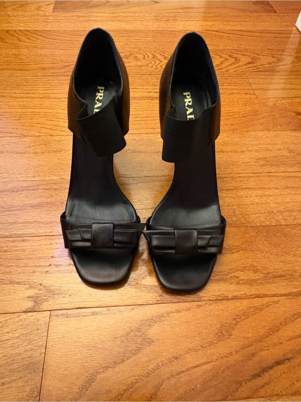 Prada Black Leather Bow-Front Heels Comes With Dust Bag